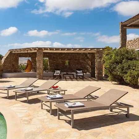 Elegant Seaside Villa, Great Views, Infinity Pool, Lia, Mykonos Villa Mykonos Town