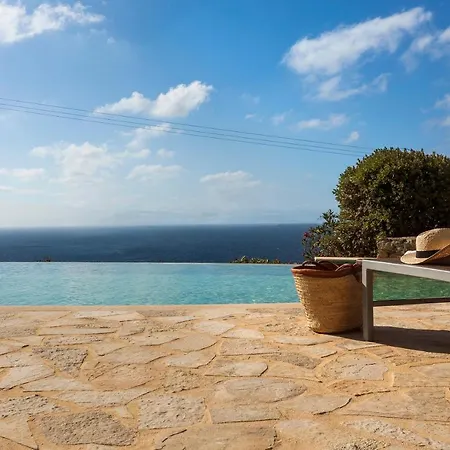 Elegant Seaside Villa, Great Views, Infinity Pool, Lia, Mykonos Villa