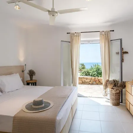 Villa Elegant Seaside Villa, Great Views, Infinity Pool, Lia, Mykonos Mykonos Town
